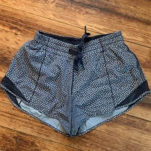Lululemon Hotty Hot Short